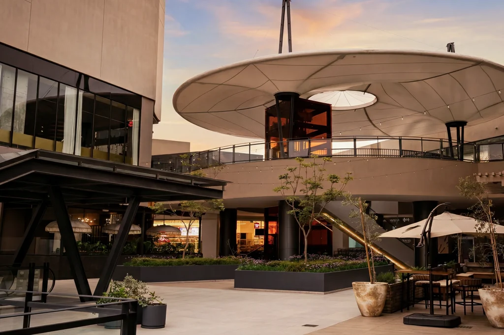 commercial-center-the-landmark-tijuana
