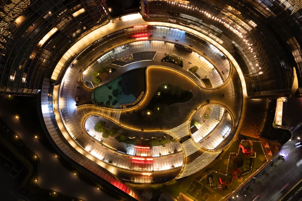 the-landmark-reserve-commercial-center-night